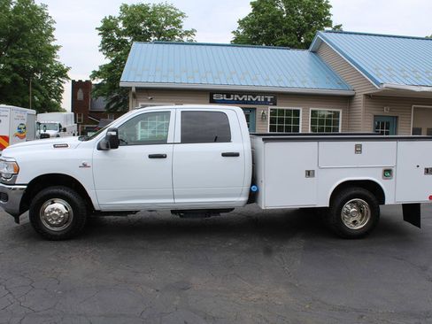 Used 2024 RAM 3500 Tradesman w/ Chrome Appearance Group AWD/4WD image 2