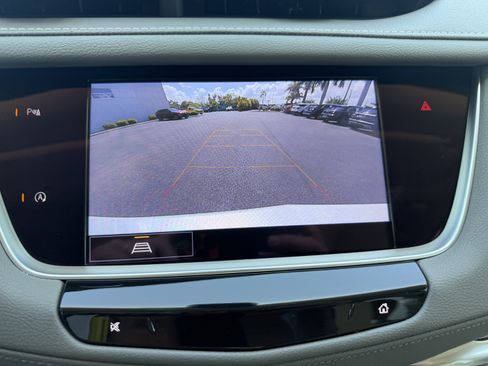 Certified 2023 Cadillac XT5 Premium Luxury FWD image 24
