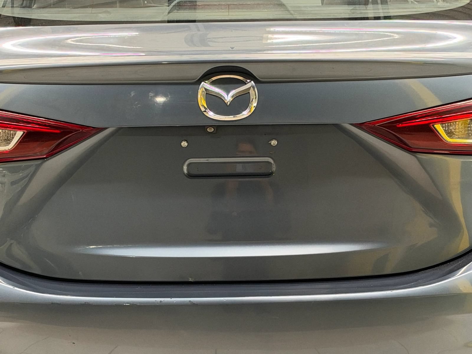 Used 2014 MAZDA MAZDA3 i Grand Touring FWD image 11