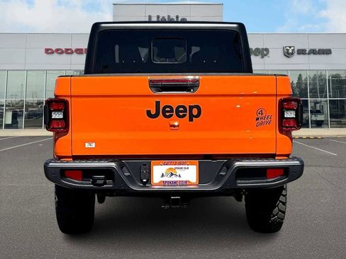New 2025 Jeep Gladiator Sport image 6