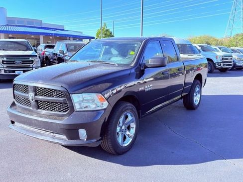 Used 2017 RAM 1500 Express image 11