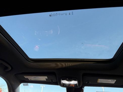 Used 2024 Chevrolet TrailBlazer RS w/ Convenience Package image 15