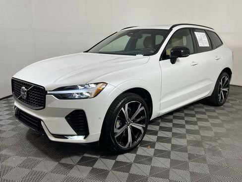 Certified 2023 Volvo XC60 B6 Ultimate w/ Protection Package Premier image 6