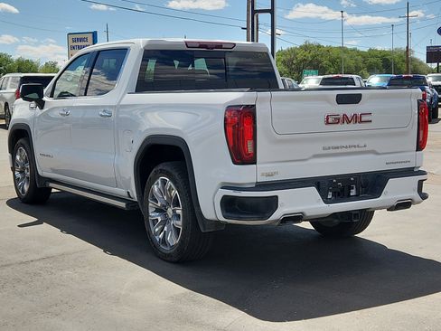 Used 2023 GMC Sierra 1500 Denali w/ Denali Reserve Package AWD/4WD image 3