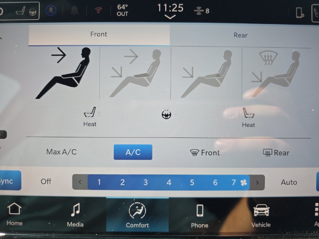 New 2027 Chrysler Pacifica Select AWD/4WD image 28
