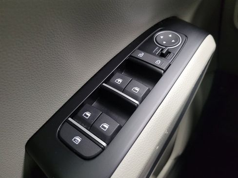 Used 2023 Kia Soul LX image 27