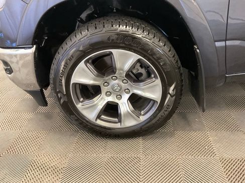 Used 2020 RAM 1500 Laramie AWD/4WD image 15