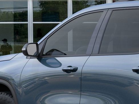 New 2026 Chevrolet Traverse Z71 w/ Enhanced Driving Package image 12