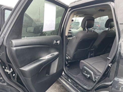 Used 2015 Dodge Journey SXT w/ Flexible Seating Group image 27