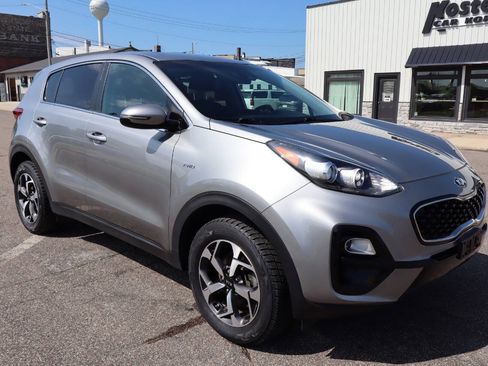 Used 2020 Kia Sportage LX w/ LX Popular Package AWD/4WD image 2