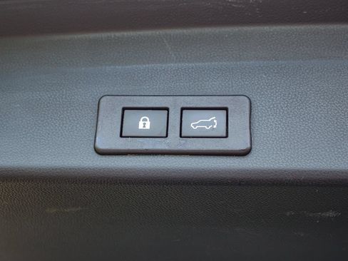 Used 2021 Subaru Ascent Premium w/ Convenience Package AWD/4WD image 35