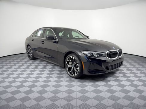 Certified 2026 BMW 330i xDrive Sedan AWD/4WD image 7