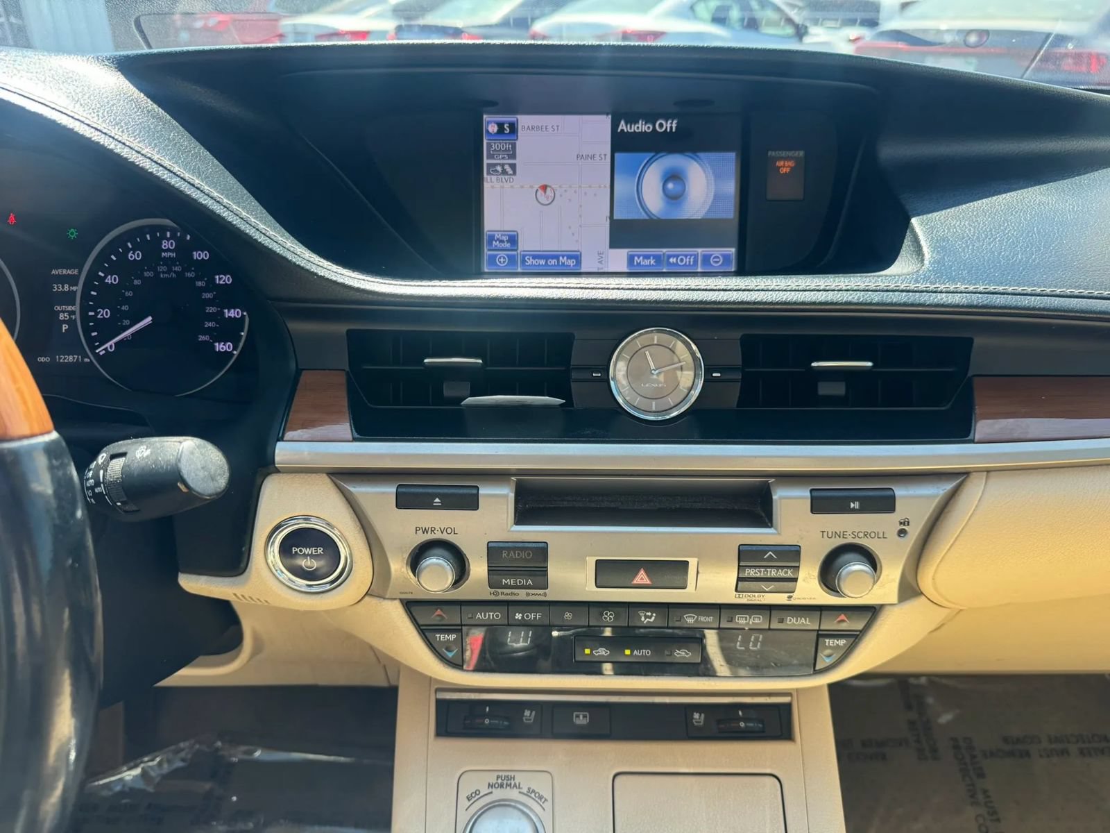 Used 2013 Lexus ES 300h w/ Luxury Pkg FWD image 31