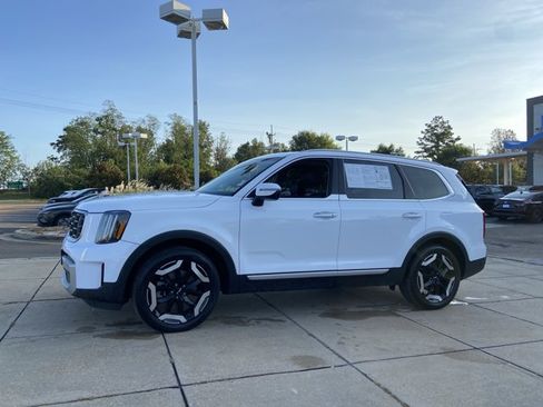 Used 2025 Kia Telluride S AWD/4WD image 6