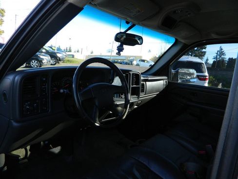 Used 2004 GMC Sierra 2500 SLE image 11