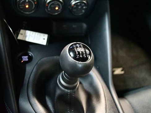 Used 2024 Nissan Z Performance w/ Floor Mat Package RWD image 7