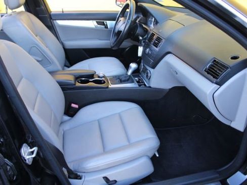 Used 2008 Mercedes-Benz C 300 Sedan image 10