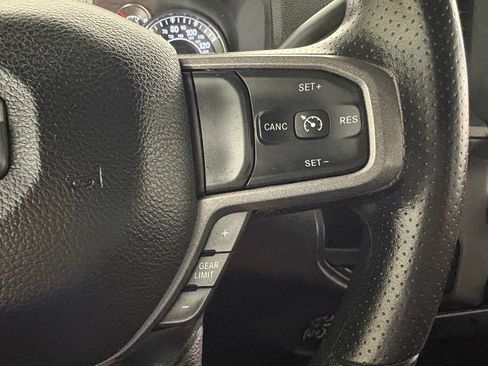 Used 2024 RAM 2500 Tradesman w/ Chrome Appearance Group AWD/4WD image 19