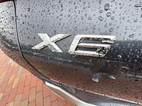 Used 2022 BMW X6 xDrive40i w/ Executive Package image 30