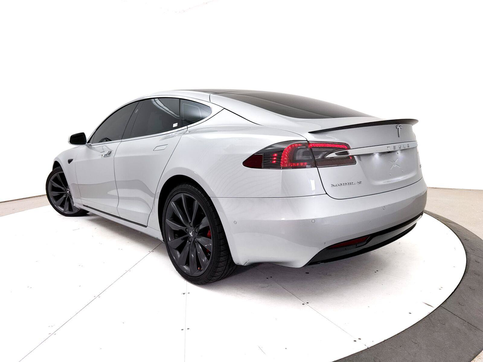Used 2017 Tesla Model S 100D AWD/4WD image 2
