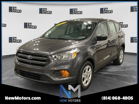 Used 2017 Ford Escape S FWD image 1