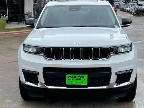 Used 2023 Jeep Grand Cherokee L Limited AWD/4WD image 6