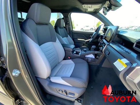 New 2026 Toyota Tacoma TRD Off-Road AWD/4WD image 13