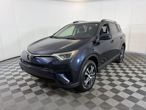 Used 2018 Toyota RAV4 LE w/ All Weather Liner Package FWD image 2