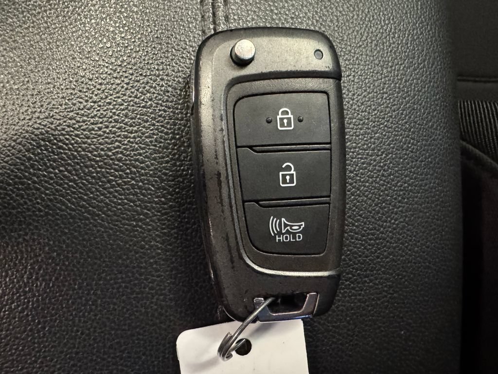 Used 2022 Hyundai Tucson SE AWD/4WD image 17