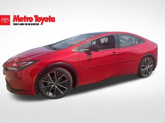 Used 2023 Toyota Prius XLE video 1