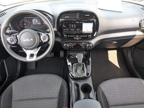 Used 2022 Kia Soul S FWD image 15