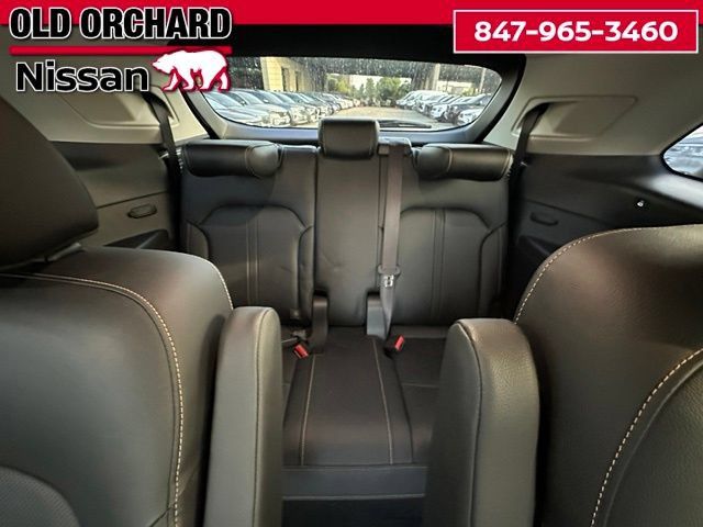 Used 2024 MAZDA CX-90 Plug-In Hybrid w/ Premium Pkg AWD/4WD image 14