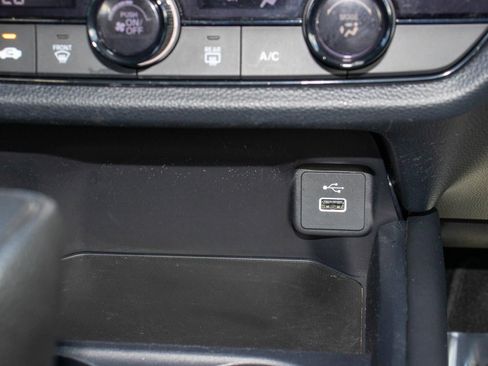 Certified 2024 Honda HR-V LX image 22