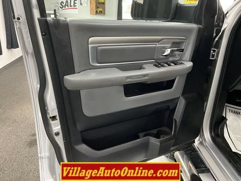 Used 2015 RAM 2500 SLT AWD/4WD image 12