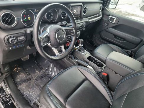 Certified 2022 Jeep Wrangler Unlimited Rubicon 4xe w/ Cold Weather Group image 19