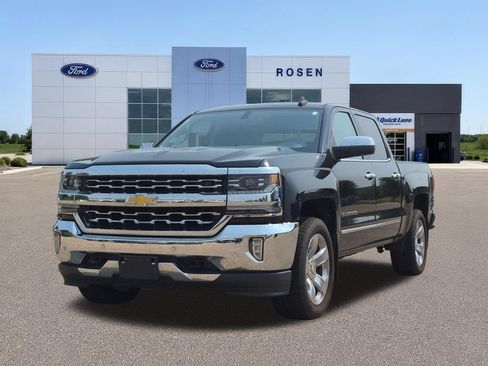 Used 2018 Chevrolet Silverado 1500 LTZ w/ Sport Package AWD/4WD image 7