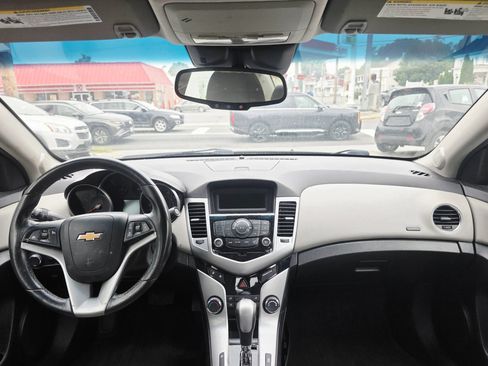 Used 2014 Chevrolet Cruze LT FWD image 14