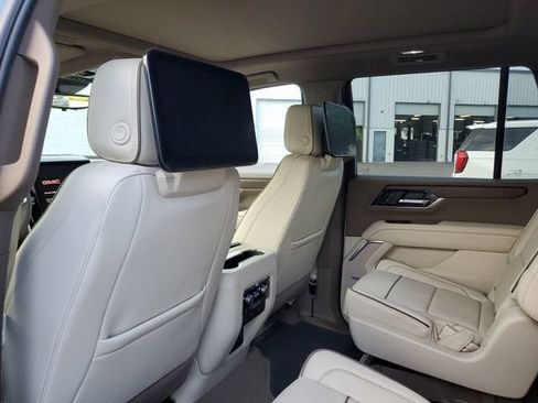 New 2026 GMC Yukon Denali w/ Denali Reserve Package RWD image 10