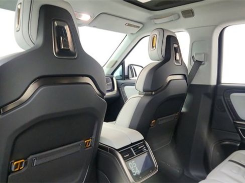 Used 2023 Rivian R1S Adventure image 35