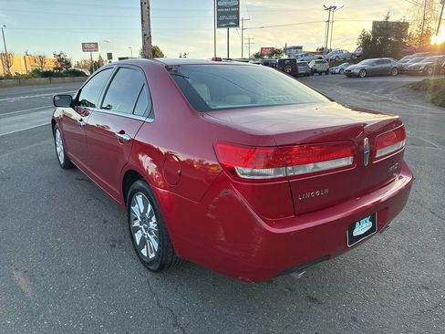 Used 2012 Lincoln MKZ image 4