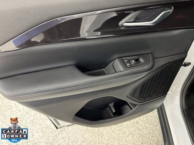 Used 2023 Jeep Grand Cherokee Altitude AWD/4WD image 17