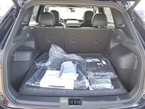 New 2026 Volkswagen Tiguan SE R-Line image 8