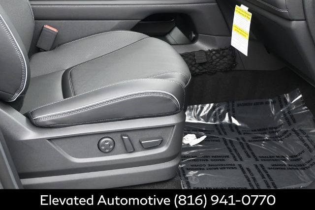 Certified 2026 INFINITI QX80 Luxe w/ Cargo Package AWD/4WD image 7