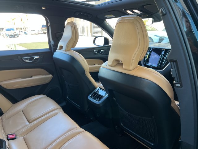 Used 2022 Volvo XC60 B5 Inscription w/ Advanced Package FWD image 39