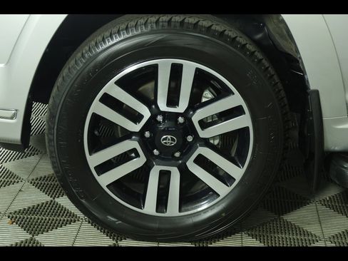Used 2023 Toyota 4Runner Limited AWD/4WD image 14