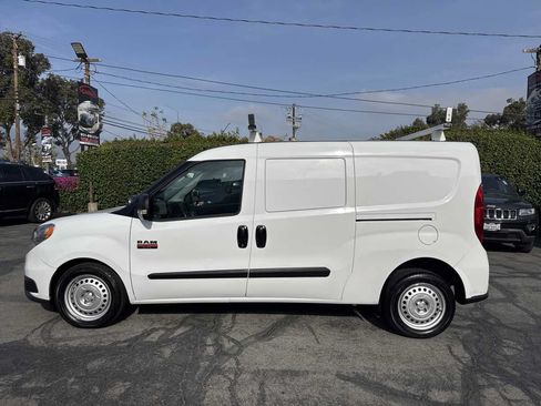 Used 2022 RAM ProMaster City Tradesman FWD image 4