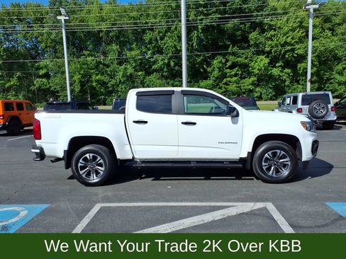 Used 2022 Chevrolet Colorado Z71 AWD/4WD image 5