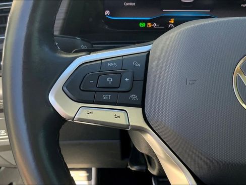 Used 2024 Volkswagen Atlas SEL Premium R-Line image 25