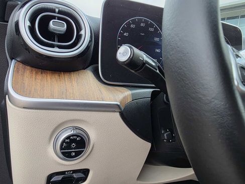 Used 2023 Mercedes-Benz C 300 Sedan image 20