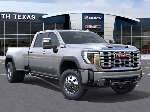 New 2026 GMC Sierra 3500 Denali w/ Denali Reserve Package AWD/4WD image 7